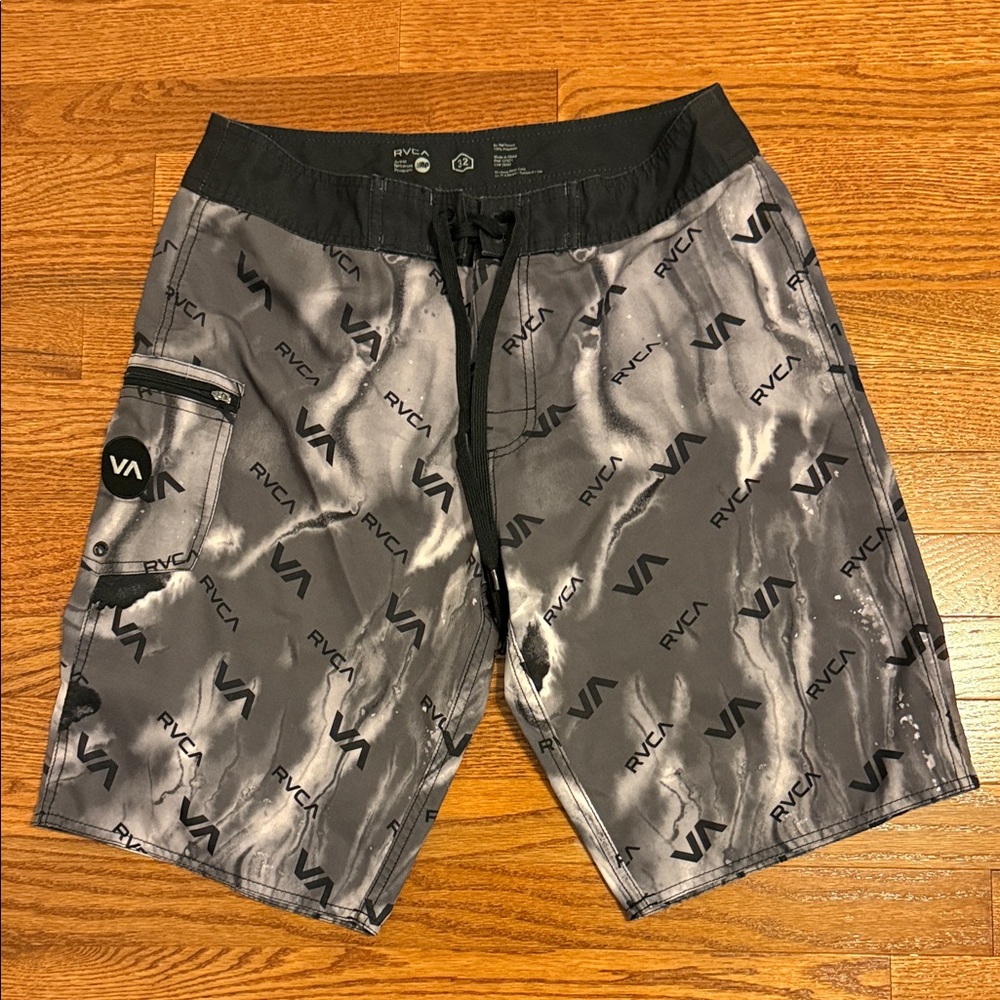 RVCA Men's Black and Gray Board Shorts